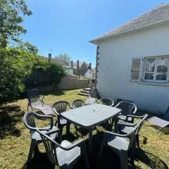 Maison avec jardin près de la mer - FR-1-361-560