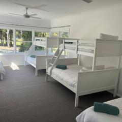 Mollymook- Walk to Beach, Surf, Golf Course & Club