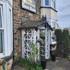 Station Guesthouse - key pad entry inc parking