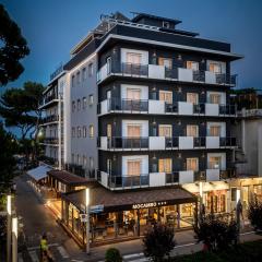 Hotel Mocambo Riccione CENTRALISSIMO AL MARE