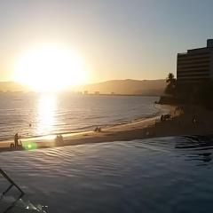 Maravilhoso Apto Beira-Mar Prainha, Caraguatatuba com Piscina e Sauna