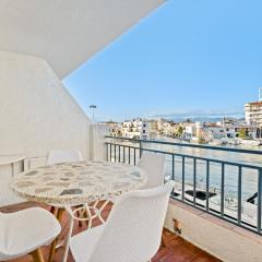 Apartamento con Terraza frente al Canal