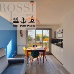 Suite élégante Club Centre-ville Wifi Piscine - ROSSIconciergerie - Linge inclus