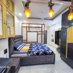 VacationBuddy Superb Furnished Studio Apartment 720 in West Delhi