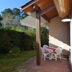 CAPBRETON Résidence LE BOSQUET AUX ECUREUILS Villa avec piscine en copropriété