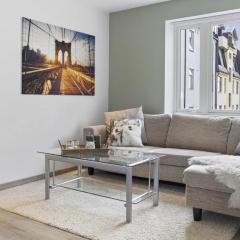 Lys og Lekker Leilighet i Ålesund Sentrum