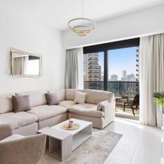 Spacious 2 Bedroom in Act1 Act 2 Downtown