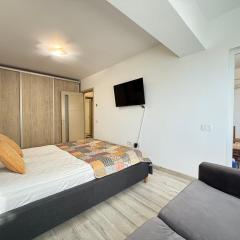 Smart stay studio with free parking