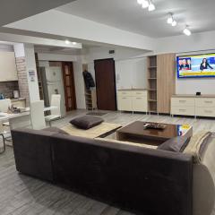 Apartament 3 camere lux cu terasă - Central Universitatea din Craiova - PARCARE GRATUITĂ