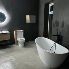 The Cleveland Retreat - sauna stay