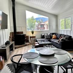 Contemporary 4BR with Ski Run Views