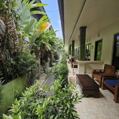 Classic House By Green View