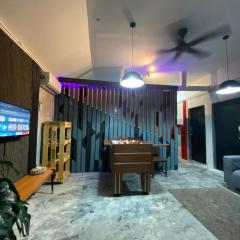 Kerlingfornia Pond View Farm House