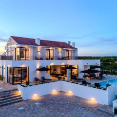 Luxury Villa Kaia - Sea View, Heated pool, Jacuzzi, Gym and Sauna