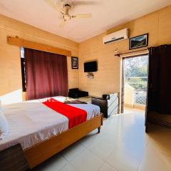 Hotel Raj Golden & Restaurant