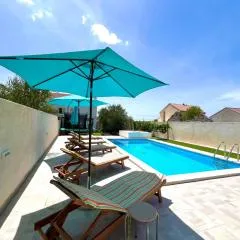 Stone & Sun Retreat with Private Pool