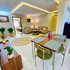 Skyhigh Luxuria Near Airport Spacious CityCenter