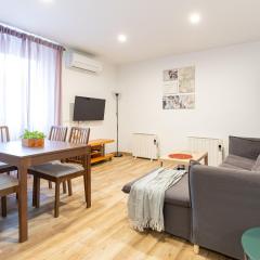 Josep Tarradellas Entire Apartment