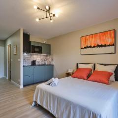 Au Céladon Parking gratuit, WIFI, Terrasse, Piscine