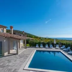 Villa Lida, a modern villa with a fantastic sea view