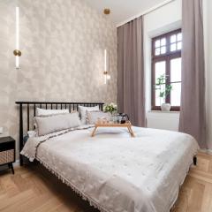 Łódź Downtown Apartment - 42m2, Workspace - by Rentujemy