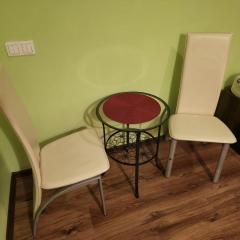 Homely Stay Sauna, Jacuzzi and Free Parking