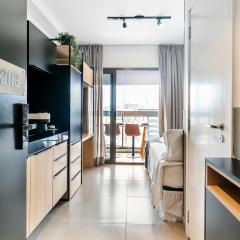 Studio moderno acomoda até 3Pessoas- ao lado do metrô Vn Oscar Freire 1375