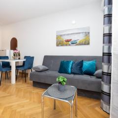 APARTMENT PAOLO by the beach Znjan