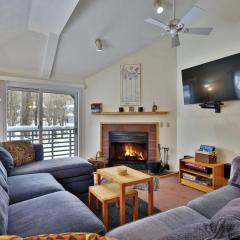 Woods Resort and Spa - Cozy 2-Bedroom Condo Minutes to Ski Resort - Spa, Pool, Hot Tub, Tennis, Fireplace