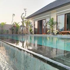 2BR Ubud private pool kitchen
