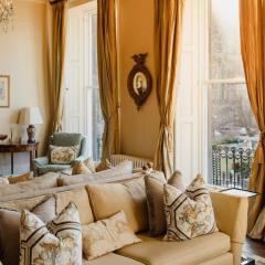Prestigious Townhouse close to Princes Street