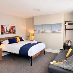 Luxury and Stylish Ensuits