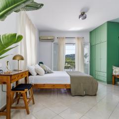 Theros Holiday Home