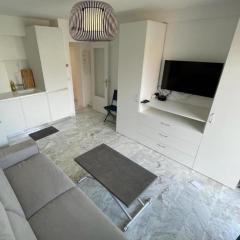 Mistral Seaside Studio - 200m de la Plage