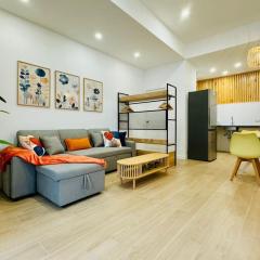 LOFT 1 - Space & Conform Close To Center