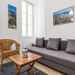 L'Escapade Marseillaise T2 Moderne avec Cuisine Équipée et à 5 min du Vieux-Port