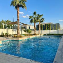 3BR Ensuite Villa in Motor City - ShamsGetaways