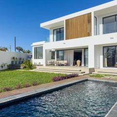 Villa Asahi , Steps from Mont Choisy Beach & Golf