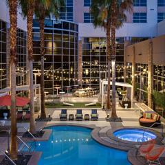 Renaissance Las Vegas Hotel