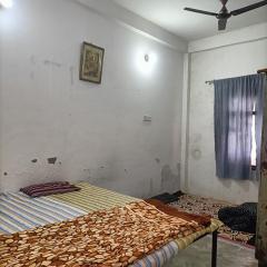 Radhe Krishna Guest Home