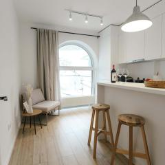 City's Heart Boutique Hideaway - GrandStay md