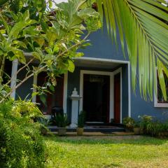 Mountain Breeze Inn Midigama