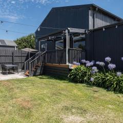 The Cottage at Oak Tree Farm - Vineyards & Wildlife