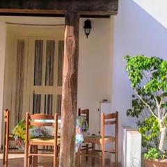 Foximanna on the North floor in a villa surrounded by greenery facing the sea