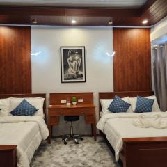 Goldland Caelestis Guest House