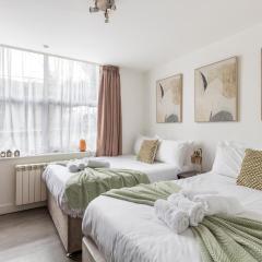 Modern flat in central golders green