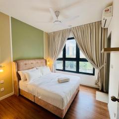 Luxury 4 Bedroom Suite at Kuala Lumpur near Maluri MRT By Suhad Suits KL