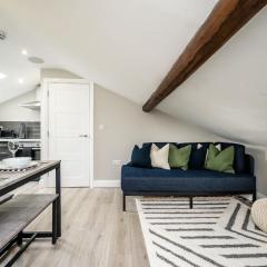 Attico Apartment Sleeping 6 Guests