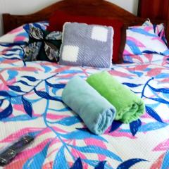 Cabaña y habitación Playera cómoda y central