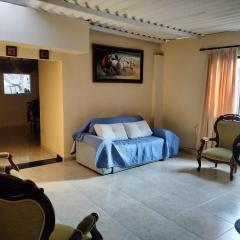 Spacious and central - Apartment